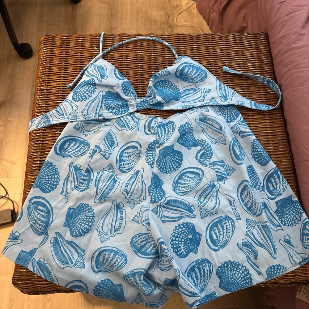 Blue Seashell Print Set